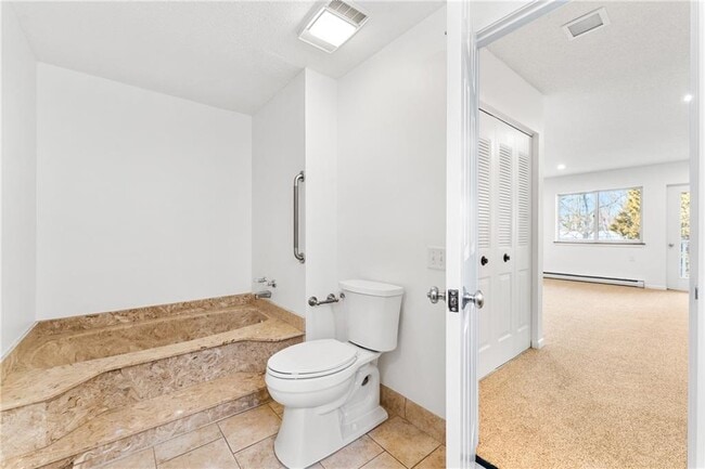 Building Photo - 30 Argyle Ave