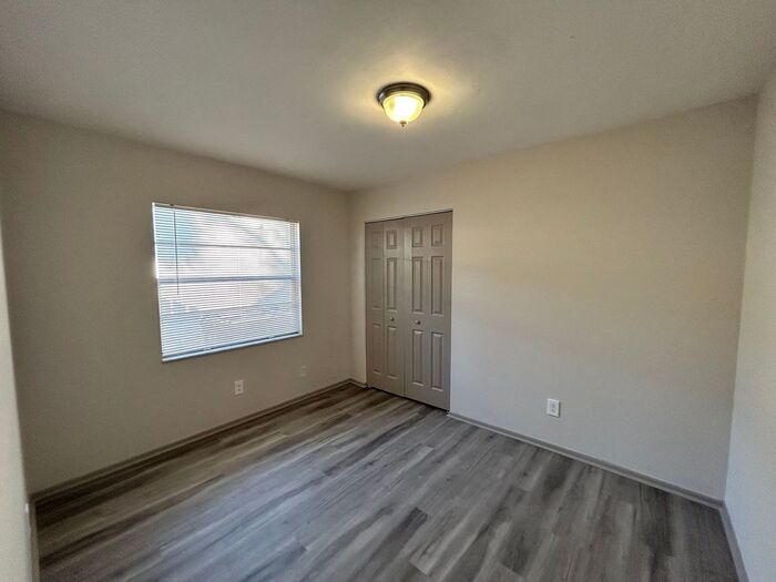 Building Photo - 12092 Aurora Ct