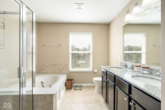 Building Photo - 6192 Bayard Dr