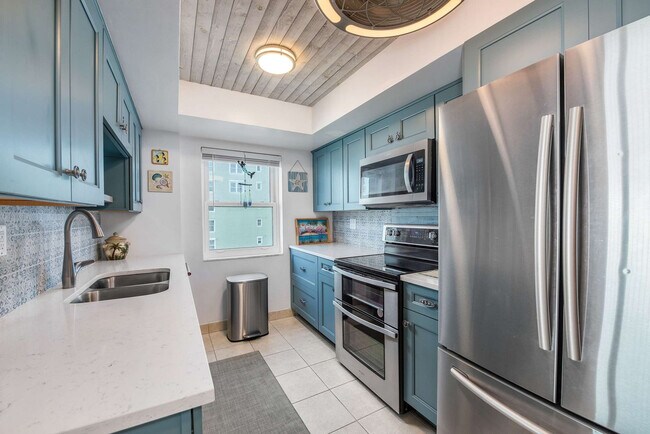 Building Photo - 205 Jimmy Buffett Mem Hwy