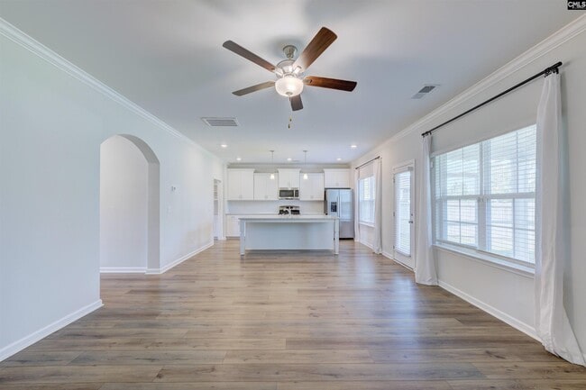 Building Photo - 151 Brockway Dr