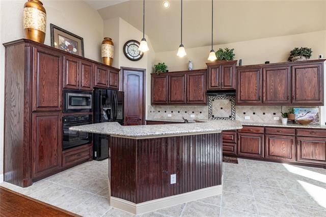 Building Photo - 6728 S Fork Dr