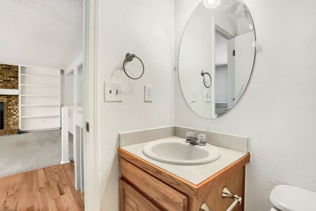Building Photo - Gorgeous and Airy N. Boulder 4 bed, 3 bath in Quiet Cul-de-Sac - AVAILABLE NOW