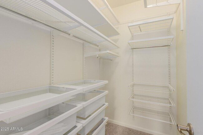 Building Photo - 9600 N 96th St