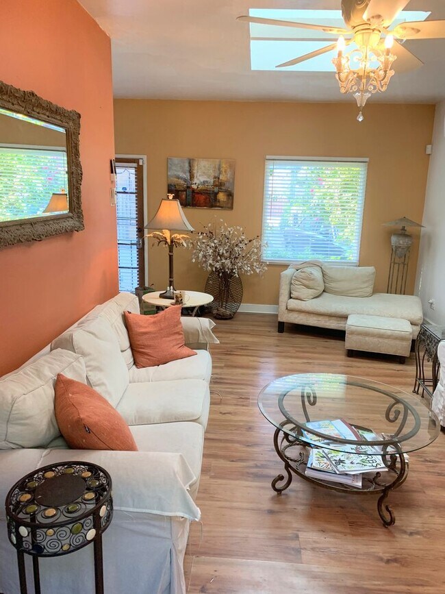 Building Photo - Old Town San Diego Unit