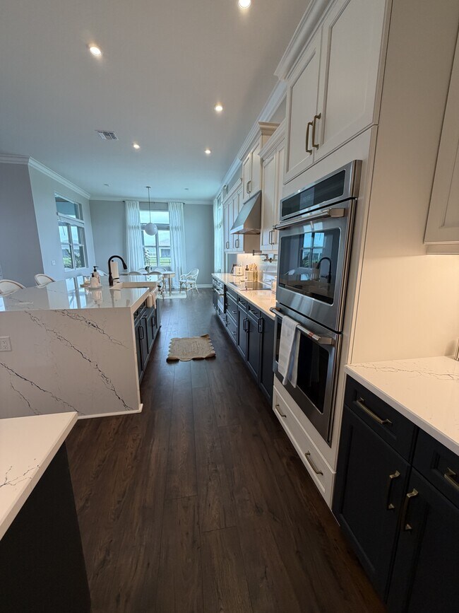 Building Photo - 8346 Puccini Way