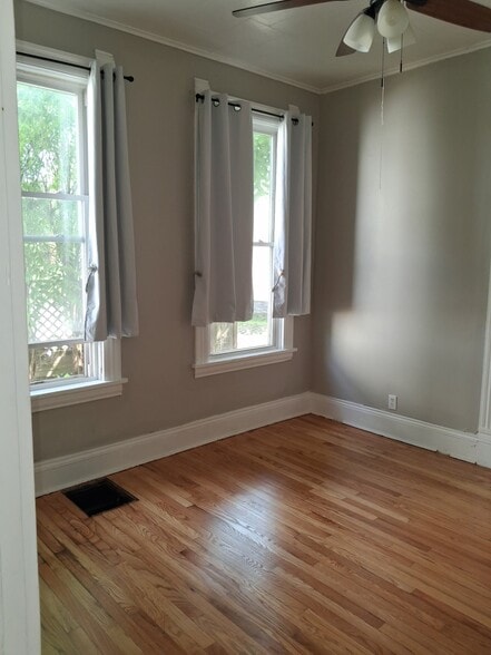 Building Photo - 509 Park Ave