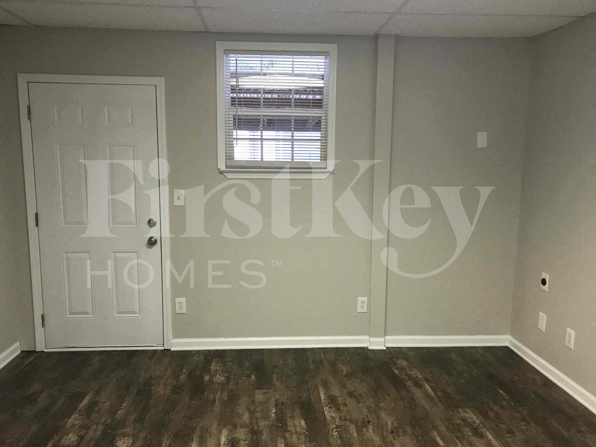 Building Photo - 4020 Brookfield Way