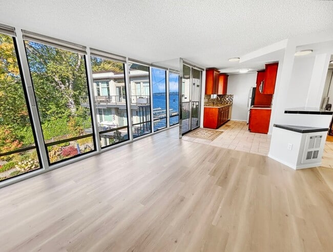 Building Photo - 1Bd/1Ba Kirkland Condo