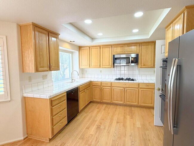 Building Photo - Terrific Danville Location Near Schools ! ...