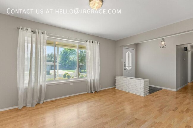 Building Photo - 1101 Rambler Dr