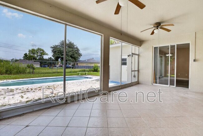 Building Photo - 121 Aurelia Ct