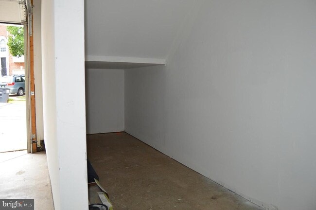 Building Photo - 4016 Timber Oak Trl