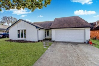 Building Photo - 4014 Alshire Dr