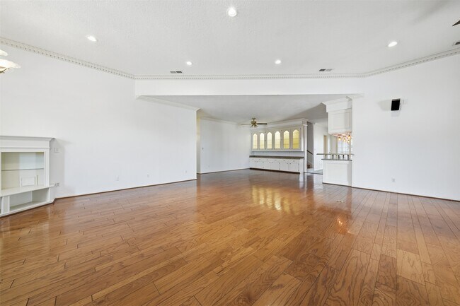 Building Photo - 4063 Breakwood Dr