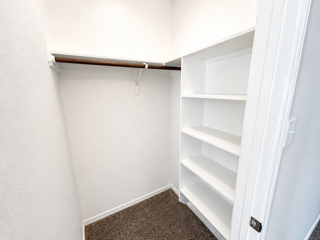 Building Photo - AVAILABLE NOW; APPLY TODAY ON OUR WEBSITE!!!