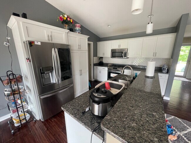 Building Photo - 230 S Legacy Way
