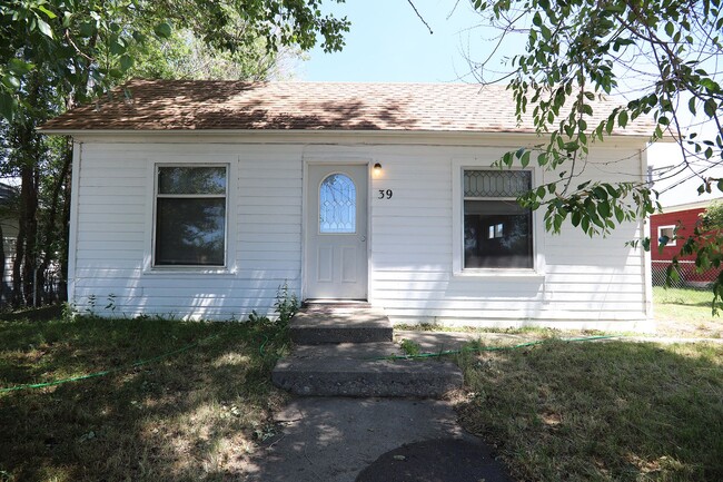 Primary Photo - 2 Bed 1 Bath