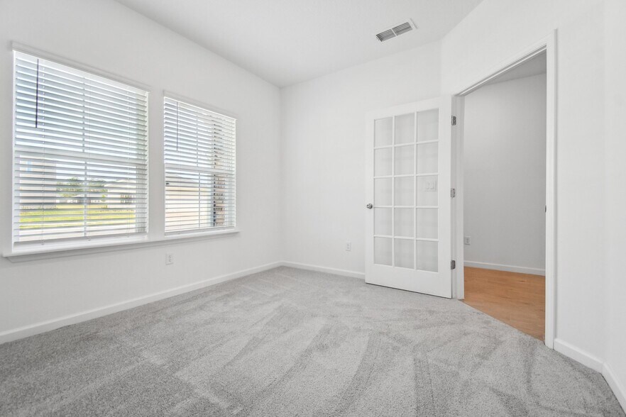 Building Photo - 2608 Lavender Loop