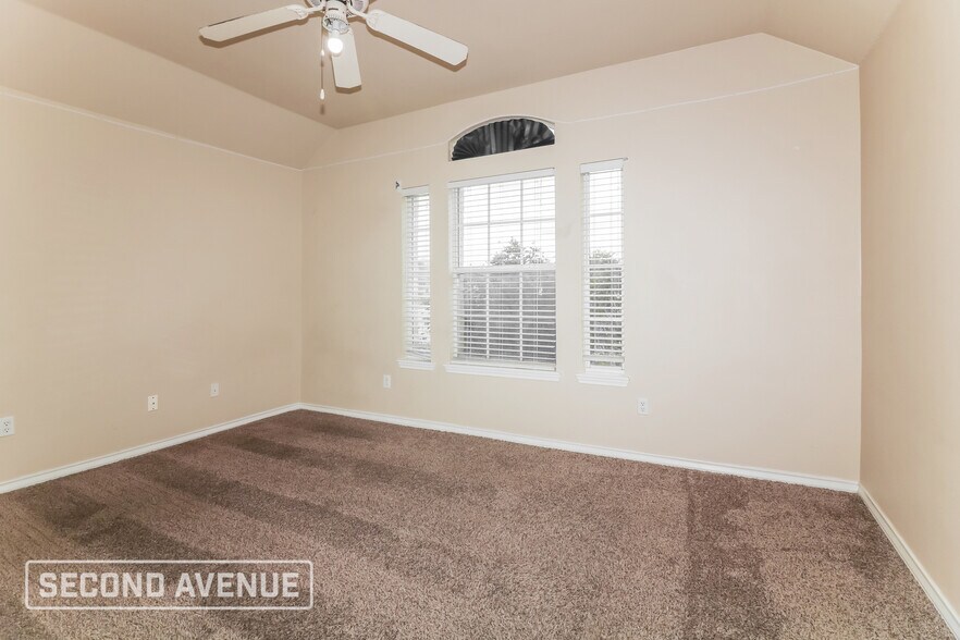 Building Photo - 7118 Citrus Valley Dr