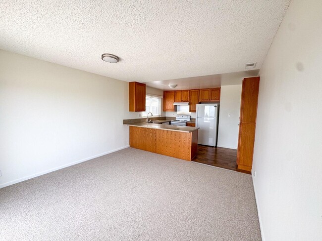 Building Photo - 26 Camelot Ct