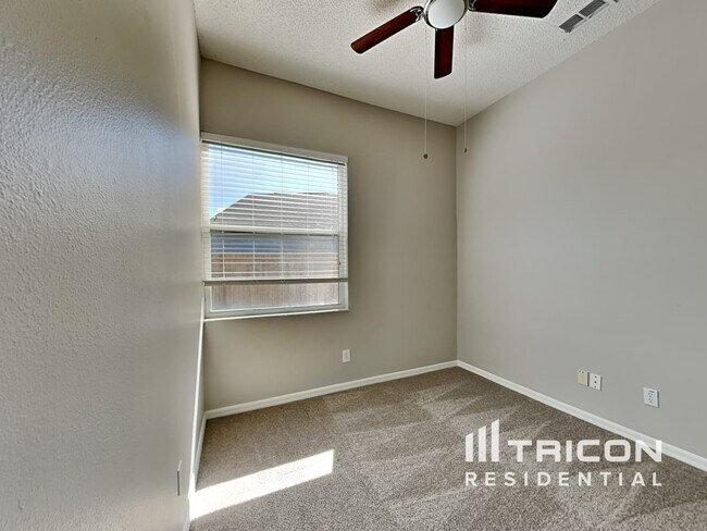 Building Photo - 29225 Birds Eye Dr