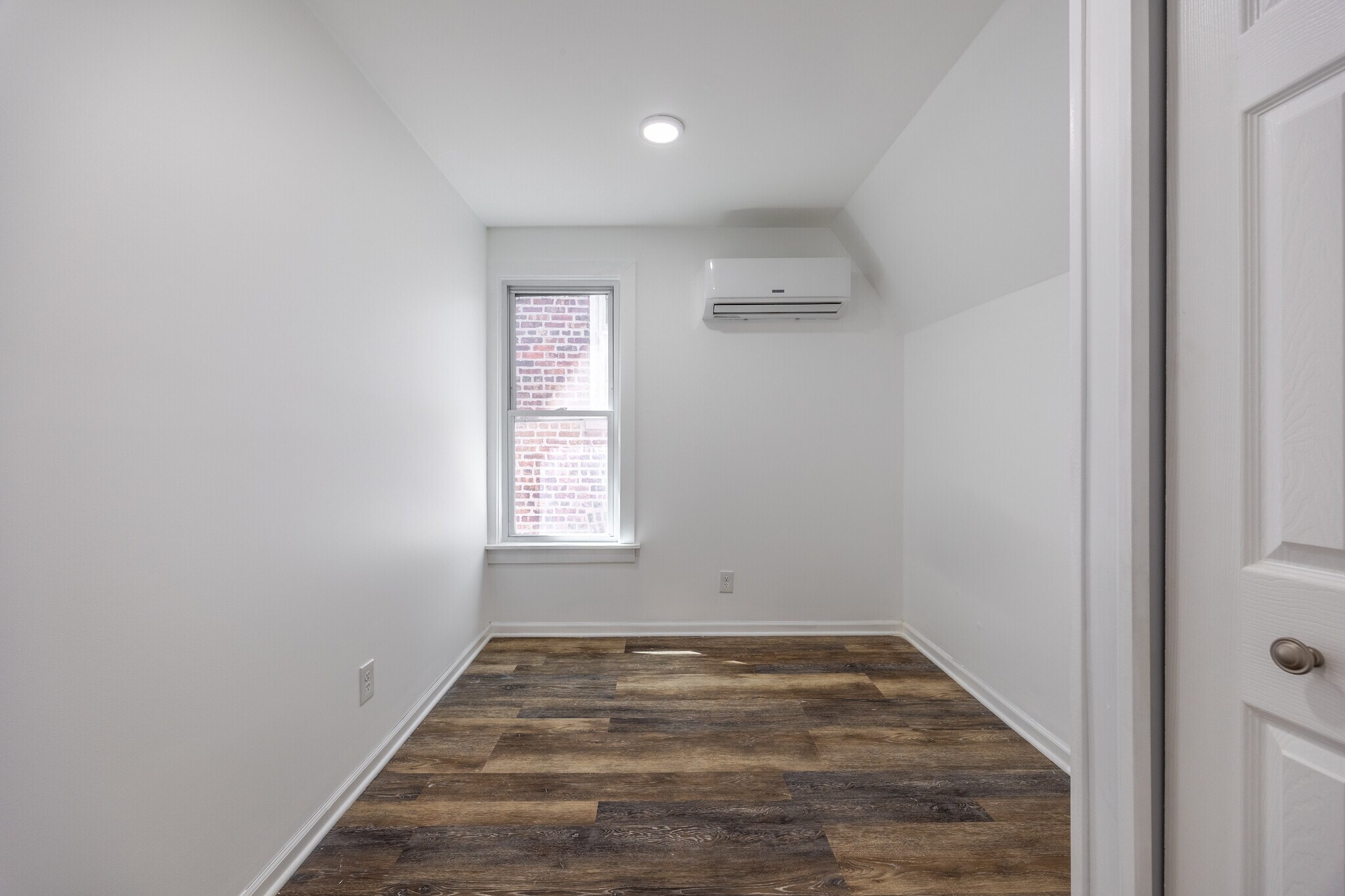 Building Photo - 3147 N Spaulding Ave