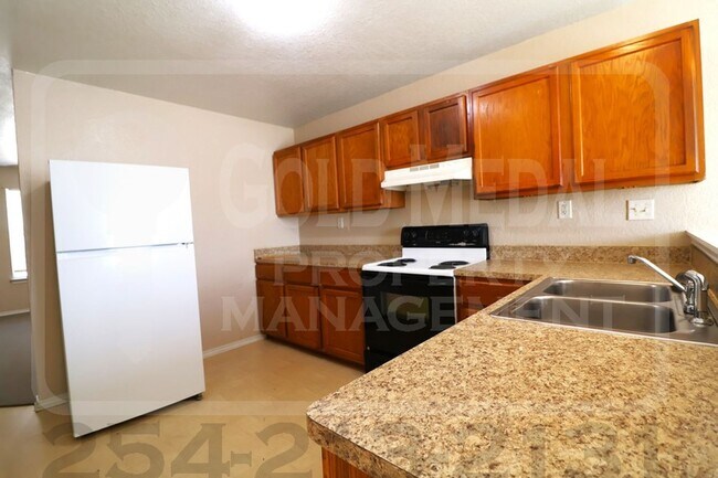Building Photo - 3412 Cantabrian Dr