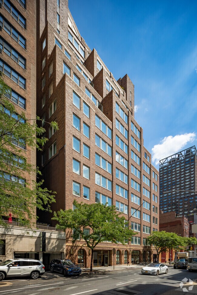 Primary Photo - Kenton Place