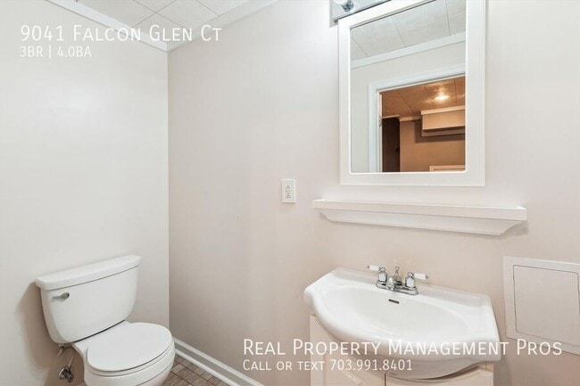 Building Photo - 9041 Falcon Glen Ct