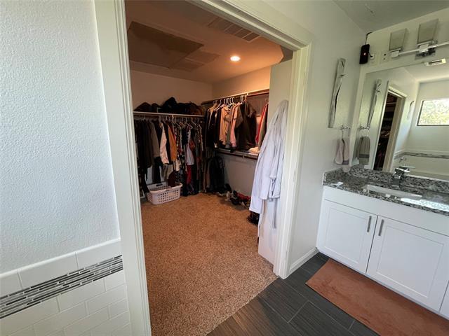 Building Photo - 4115 Delano Pl