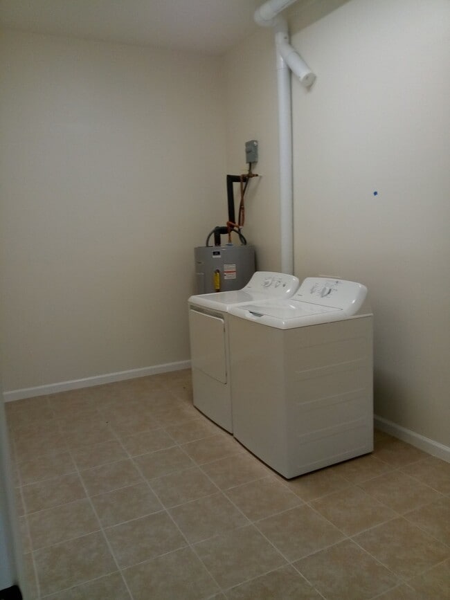 Building Photo - 45-119 A2 Mololani Pl.