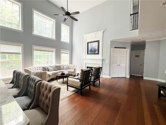 Building Photo - 7190 Belcrest Dr