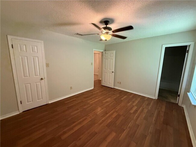 Building Photo - 2632 Arc Rd