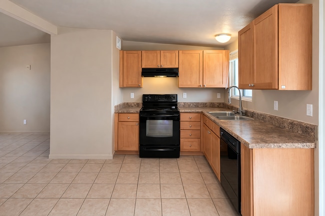 Building Photo - 2821 N Columbus Blvd