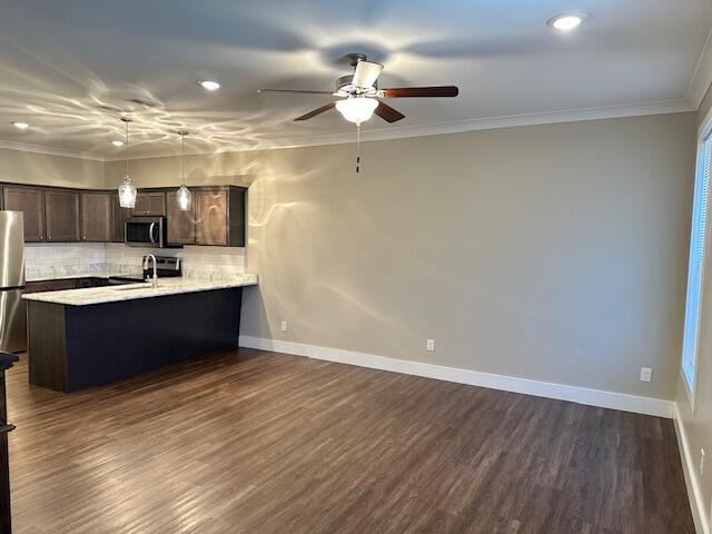 Building Photo - 1702 Arbor Hls Dr SE
