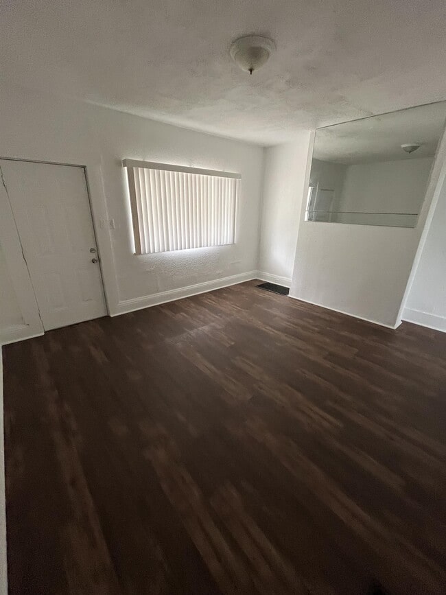 Building Photo - 1513 Ridge Ave