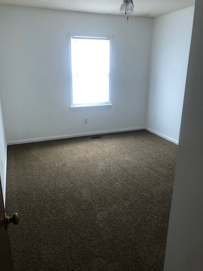 Building Photo - COMING SOON in Sheraton Village