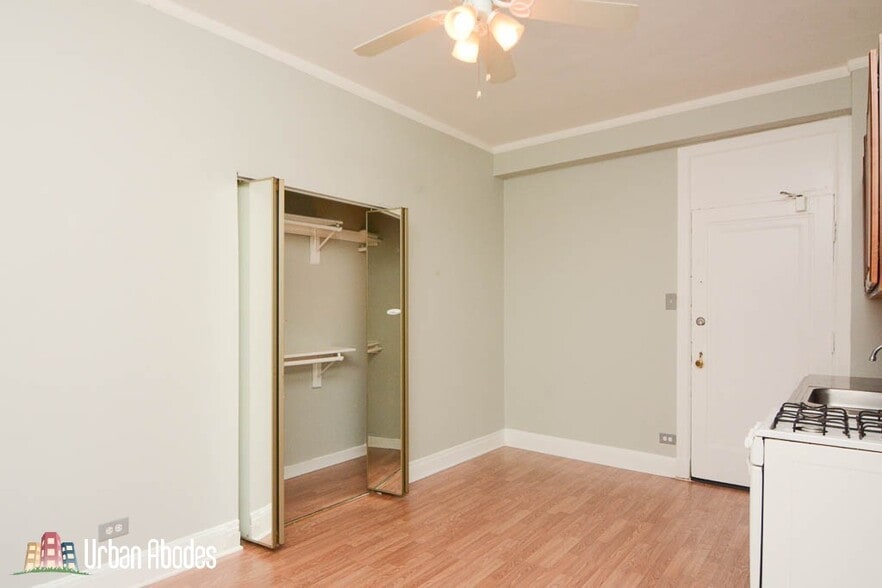 Building Photo - 3824 N Fremont