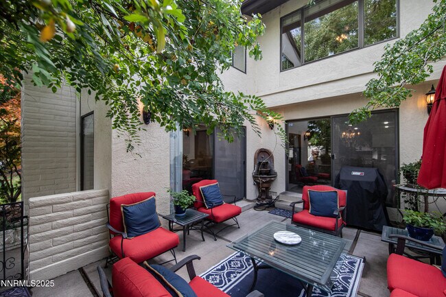 Building Photo - 4953 Lakeridge Terrace W