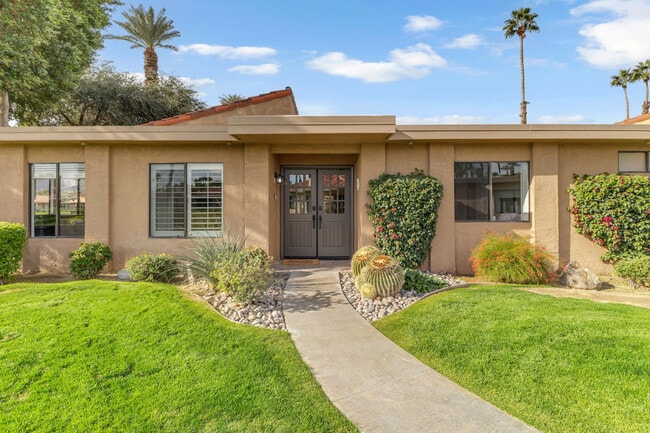 Building Photo - 17 Lugo Dr