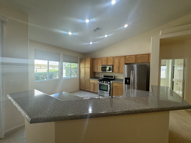 Building Photo - 9256 Blue Flax Pl