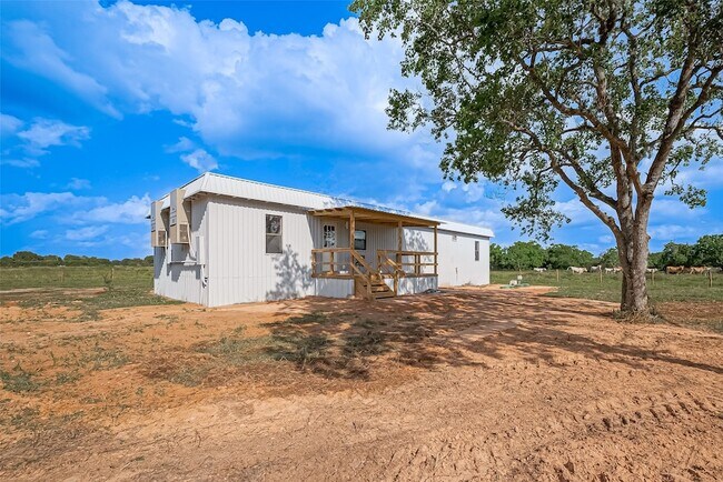 Building Photo - 22334 FM 762 Rd