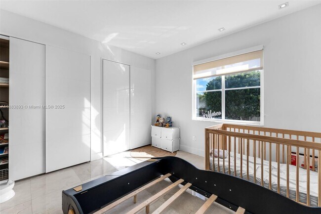 Building Photo - 11229 NW 44th Terrace