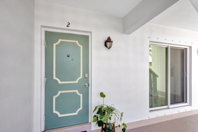 Building Photo - 4201 S Ocean Blvd