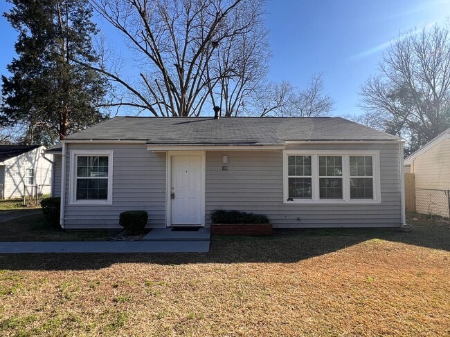 Building Photo - 109 Sharyn Ln