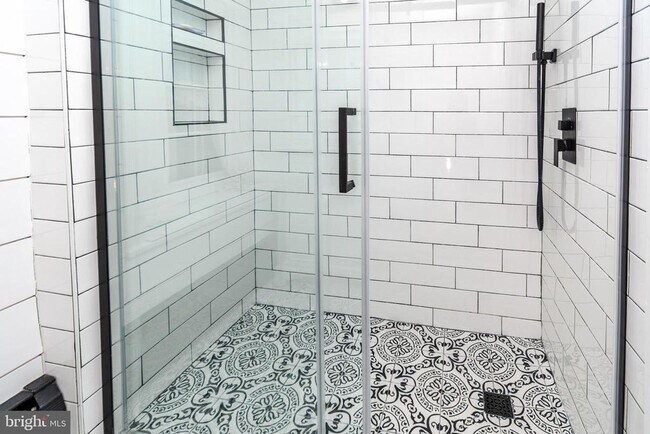 Building Photo - 180 Municipal Rd