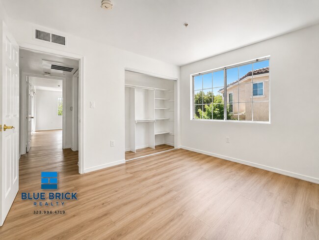 Building Photo - 7308 Canby Ave