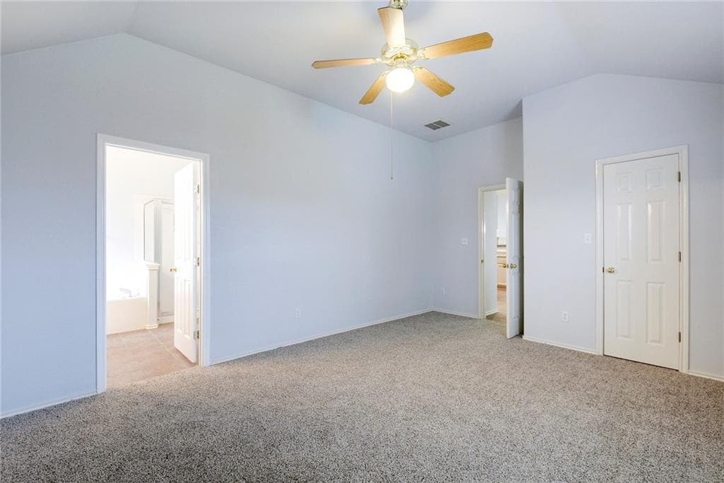 Building Photo - 4405 S Summercrest Loop