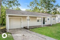 Building Photo - 7901 NE 53rd Terrace